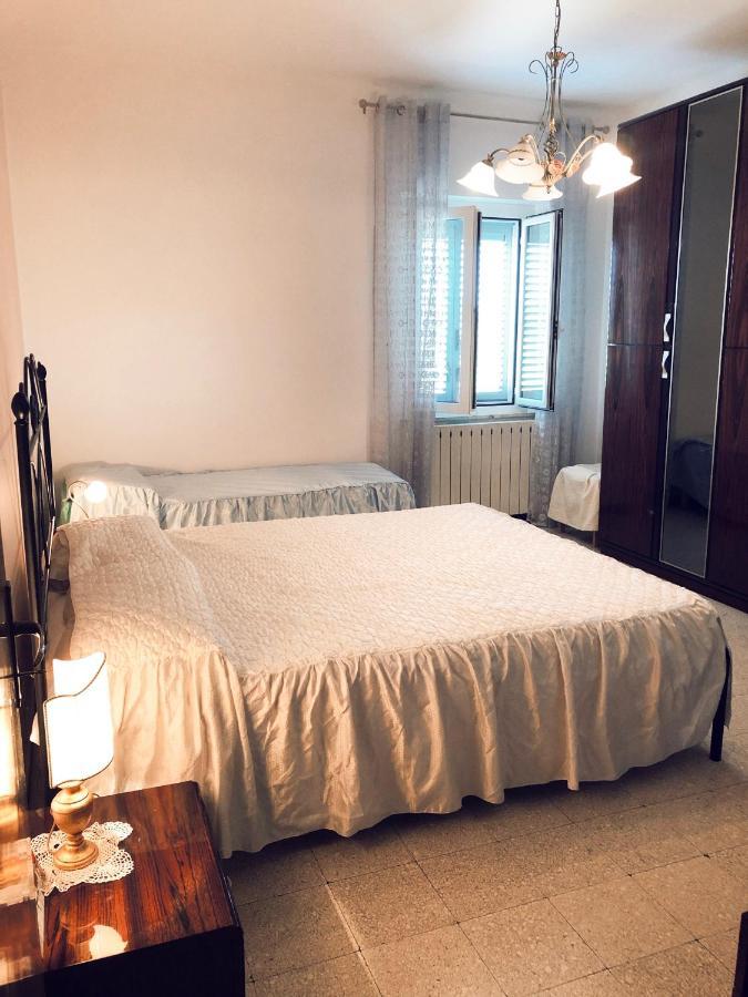 MontegiorgioLa Casa Degli Artisti住宿加早餐旅馆 外观 照片